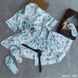 Pajama 4 piece set blouse shorts slippers graphic womens pajama for girls